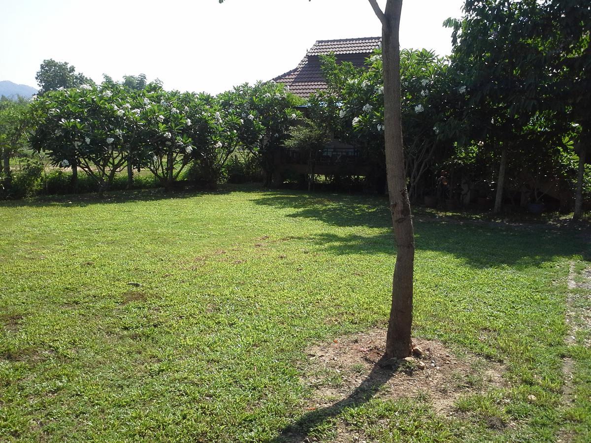 Ban Thung Ma Nieo Jamjuree Garden B&B 외부 사진